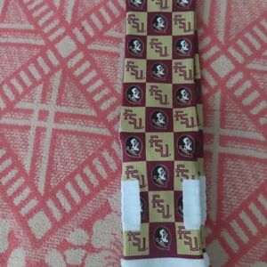 NCAA University Florida State Seminoles Dress Socks FSU Strideline Premium  M/L